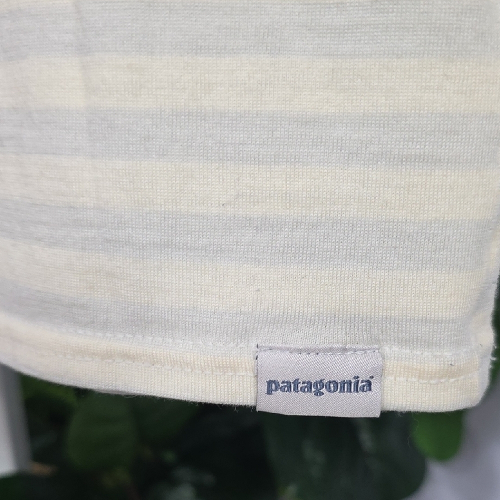 Patagonia Women's Merino 3 Midweight Zip-Neck top in a striped pattern.  - Picture 6 of 9